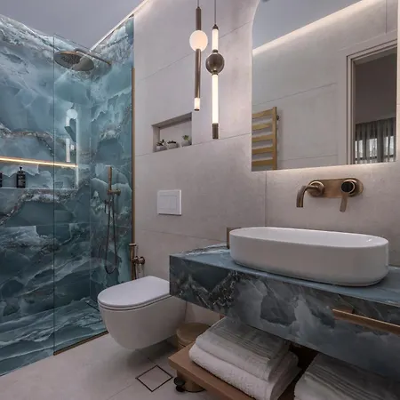 Mountain Pine Luxury 3* Lerin