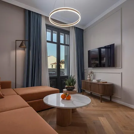 Ξενοδοχείο με διαμερίσματα Mountain Pine Luxury 3*