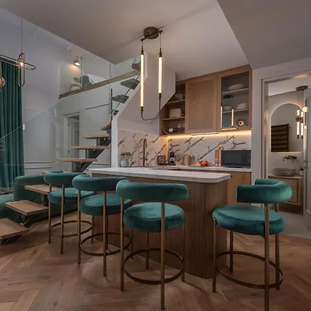 Mountain Pine Luxury