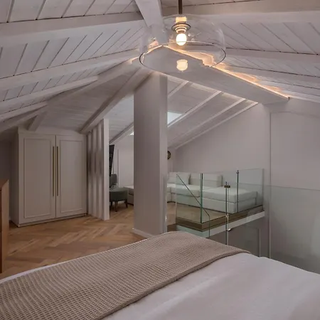 Mountain Pine Luxury 3* Lerin