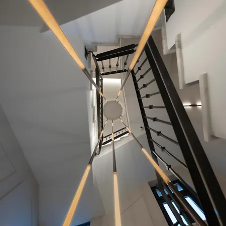 Mountain Pine Luxury 3* Lerin