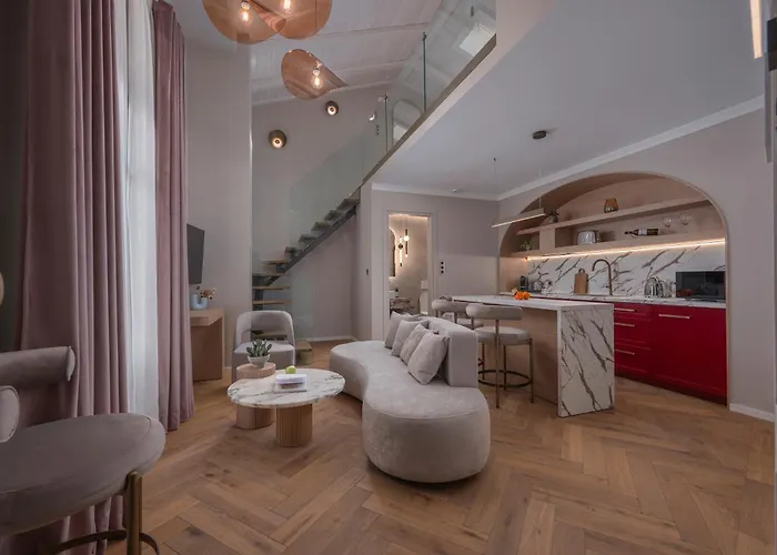 Apart-hotel Mountain Pine Luxury Florina