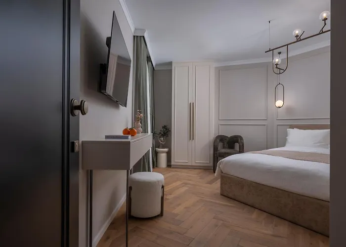 Ξενοδοχείο με διαμερίσματα Mountain Pine Luxury 3*